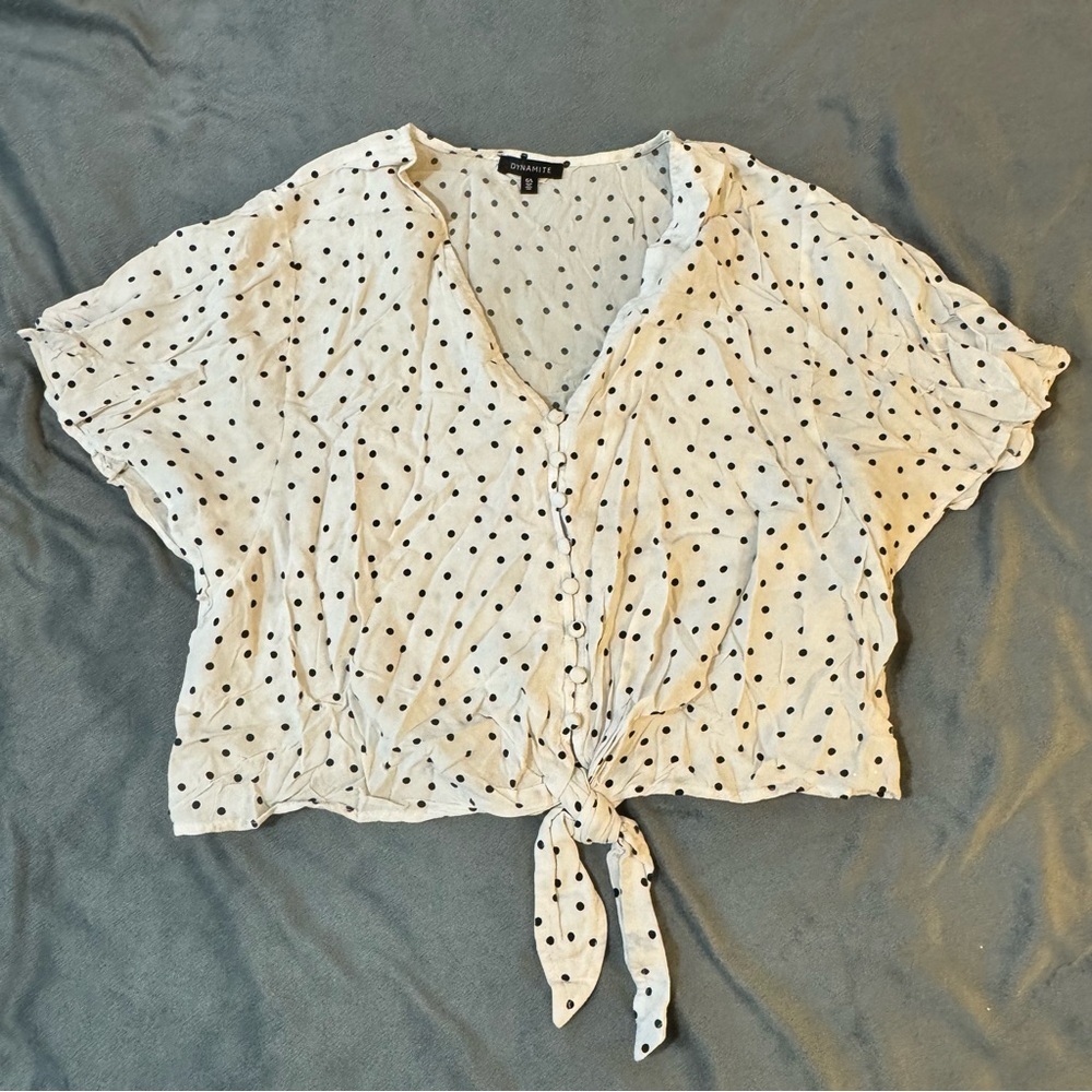 Dynamite White and Black Polka Dot Blouse

#1209